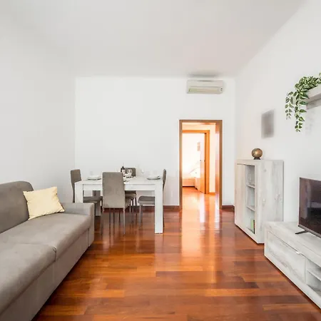 Appartement Linate-m4 - Near Metro With Free Wifi & Netflix *