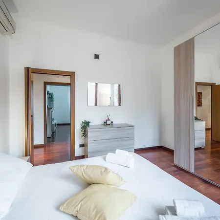 Linate-m4 - Near Metro With Free Wifi & Netflix Milaan