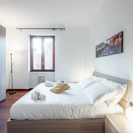 Linate-m4 - Near Metro With Free Wifi & Netflix Appartement Milaan